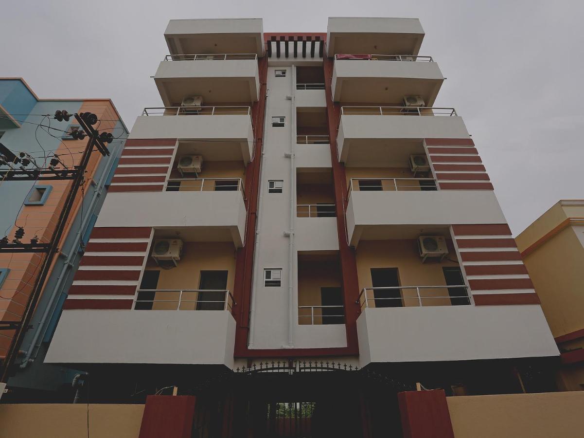 Oyo 17276 The Maple Tree Hotels Bhuvanesvar Kültér fotó