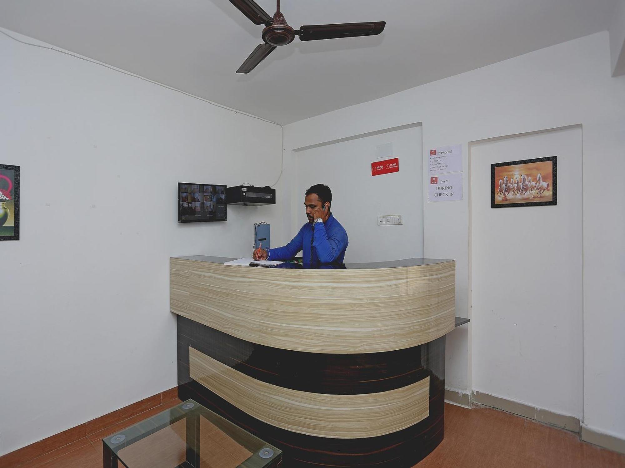 Oyo 17276 The Maple Tree Hotels Bhuvanesvar Kültér fotó