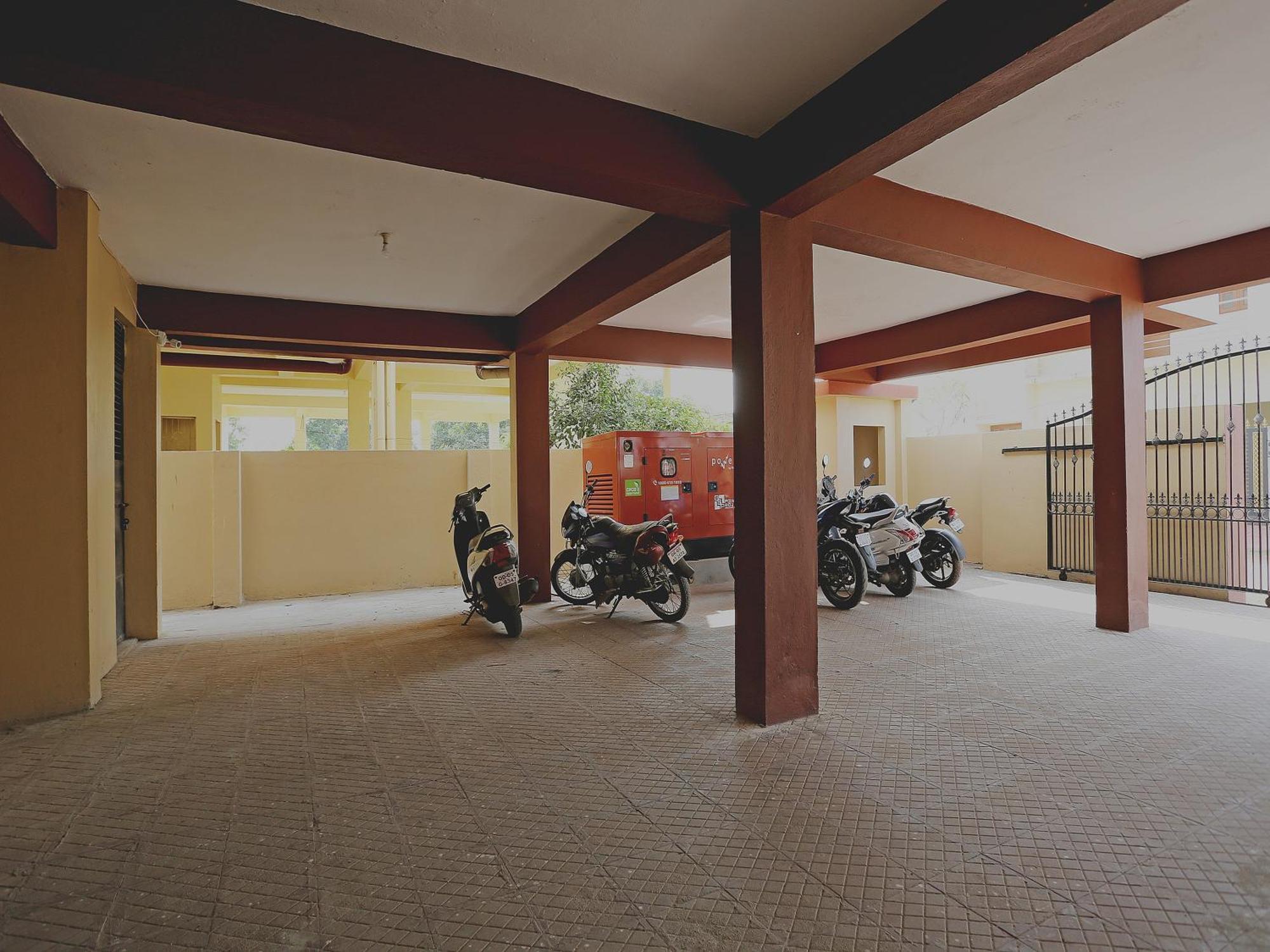 Oyo 17276 The Maple Tree Hotels Bhuvanesvar Kültér fotó